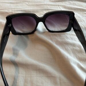 Stylish Black Sunglasses